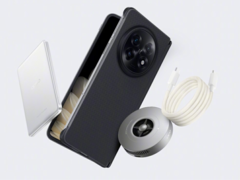 Oppo Find N5's magnetic charging ecosystem includes the 100W dual Type-C magnetic cable, alongside a previously released 50W AirVOOC wireless charger, and a 5,000mAh magnetic power bank. (Image source: Weibo)