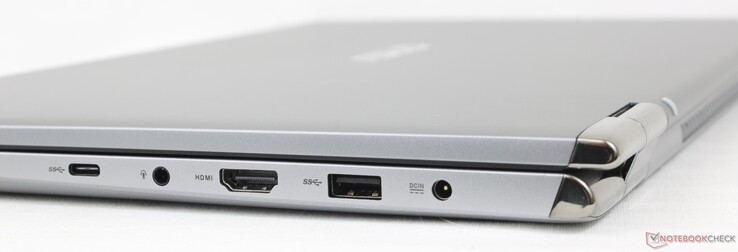 Right: USB-C 3.2 Gen. 1, 3.5 mm headset, HDMI 1.4, USB-A 3.0