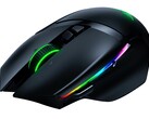 The accurate Razer Basilisk Ultimate wireless gaming mouse is now on sale for 58% off the official MSRP (Image: Razer)
