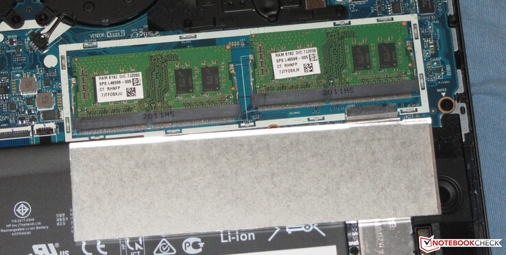 The convertible has two slots for working memory that run in dual-channel mode.
