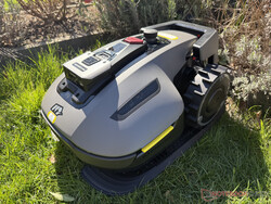 Mammotion Yuka Mini 800 in the charging station