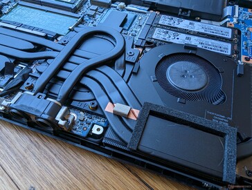 Both the CPU and GPU have a Thermal Grizzly liquid metal interface to improve cooling