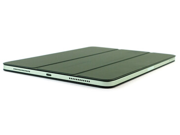iPad Air 10.9 in the Smart Folio on both sides