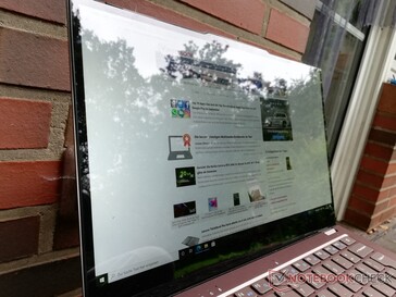 Jumper EZbook X3 Air in outdoor use