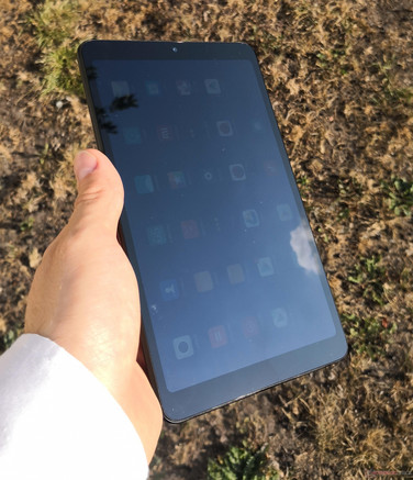 Using the Xiaomi Mi Pad 4 (LTE) outside in the sun