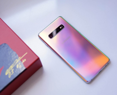 The Galaxy S10+ Park Hang Seo Limited Edition is a Vietnam-only exclusive. (Source: Samsungvn)