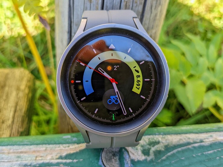 The OLED display of the Galaxy Watch5 Pro is always easy to read
