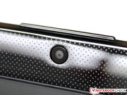 The weak 0.3 MP webcam is only suitable for video chats.