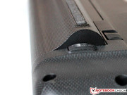 ... and lifts the rear by about one centimeter.