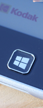 ATIV Smart PC XE500T1C-A02DE: Windows users can work either traditionally with a desktop or via finger gestures in tablet mode.