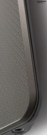 Asus K52JR: Pattern on the wrist-rest.