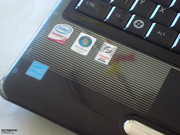 Auch die Unterseite, die ebenfalls wie das restliche Notebook aus solidem Kunststoff besteht, hat optisch einiges zu bieten.