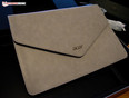 and the elegant leather sleeve for the Aspire without the secondary battery is in the box.