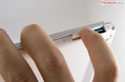Regrettably, no standard-sized SD cards are read, e.g. for cameras. Only micro SD cards, e.g. for smartphones
