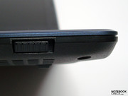 The handy W-LAN switch is slightly stiff.