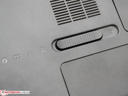 HP has solved the maintenance cover's lock interestingly.