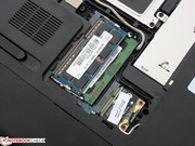 The RAM and WLAN module are beneath the base plate.