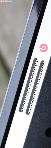HP Pavilion dv6-6110eg: Strong sound with four speakers