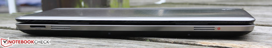 Front: Card reader, 2 of 4 speakers