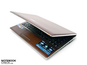 The slim 13.3 inch device weighs 2.05 kilograms.