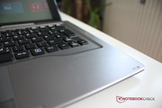 The keyboard frame and palm rest are made of aluminum.