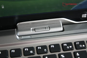 To release, just push the switch to the left and remove the tablet.