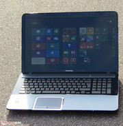 The L875D outdoors.