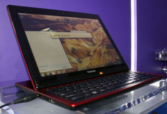 Toshiba shows off the Portege M930 Windows 8 Tablet Toshiba shows off the Portege M930 Windows 8 Tablet