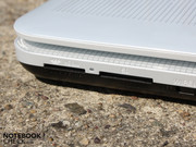 For fast external hard drives there is an eSATA port. Enhancements made possible via the ExpressCard34 slot.