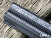 Its capacity of 3600 mAh is low and just enough for three and a half hours.