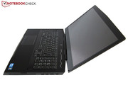 Alienware M17x R4, GTX 680M, i7-3820QM Alienware M17x R4, GTX 680M, i7-3820QM