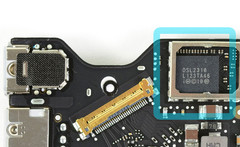 2011 MacBook Air found to be using new Thunderbolt chip 2011 MacBook Air found to be using new Thunderbolt chip