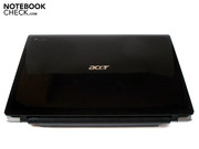 The displays lid has a fine lined texture.
