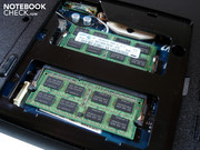 Both RAM modules of 2048 each are already installed.