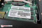 Two RAM banks for a maximum of 16 GB.