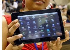 College libraries plan to go digital thanks to Aakash