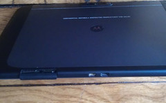 New Motorola Xoom 2 model spotted with SIM slot, microSD reader New Motorola Xoom 2 model spotted with SIM slot, microSD reader
