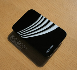 The Toshiba HDD's surface remained chilly during the test.
