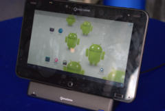 Qualcomm shows off Snapdragon-powered ICS tablet Qualcomm shows off Snapdragon-powered ICS tablet