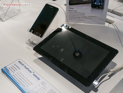 Hands-on with Asus Fonepad and PadFone Infinity Hands-on with Asus Fonepad and PadFone Infinity