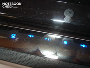 Fingerprint collectors will be pleased about the touch-sensitive bar. This doesn't only offer multimedia functions...