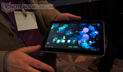 Hands-on video with Toshiba Xcite 10 tablet Hands-on video with Toshiba Xcite 10 tablet