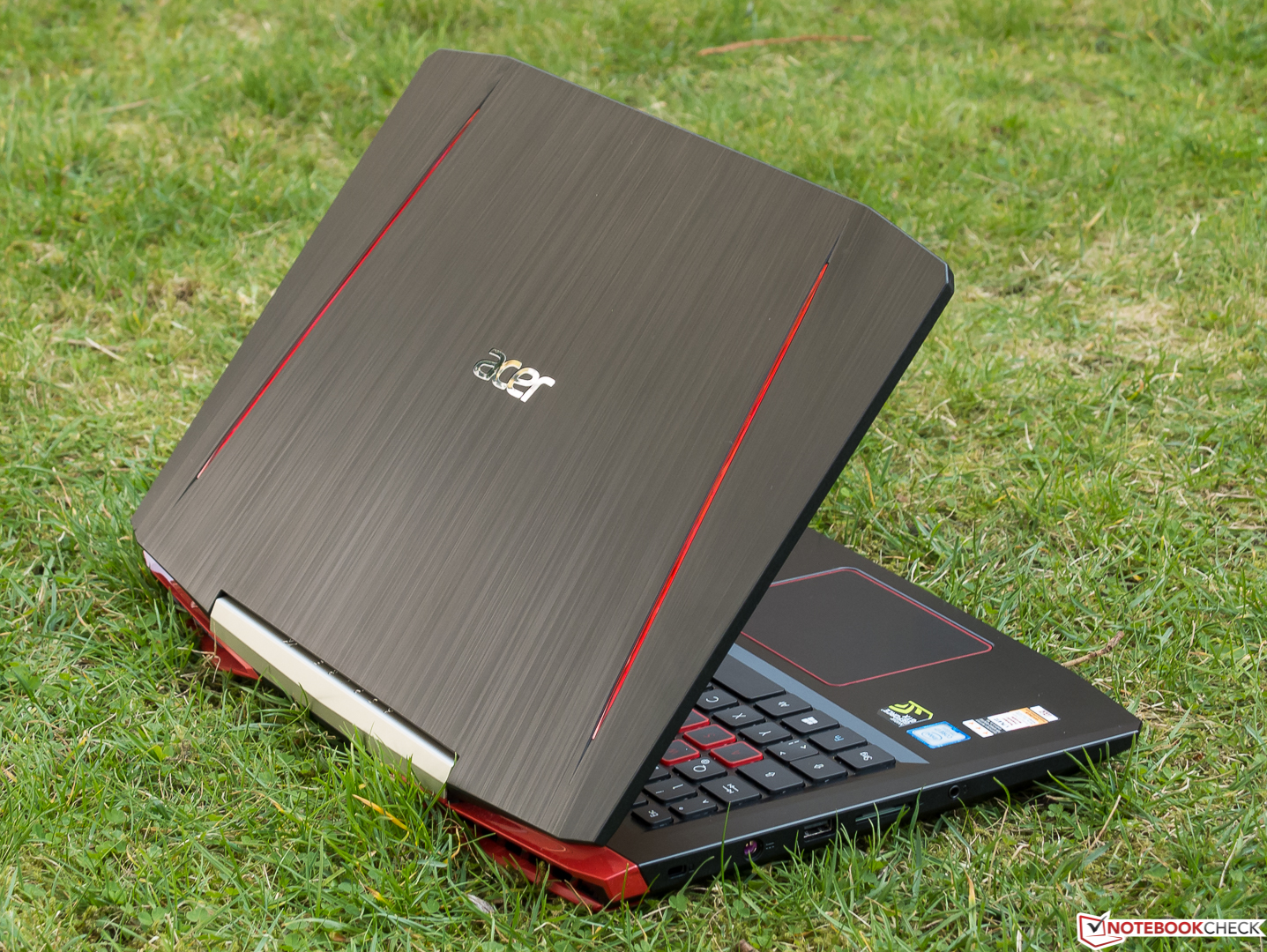 Bi Mispend bidragyder Acer Aspire VX5-591G (7700HQ, FHD, GTX 1050 Ti) Laptop Review -  NotebookCheck.net Reviews