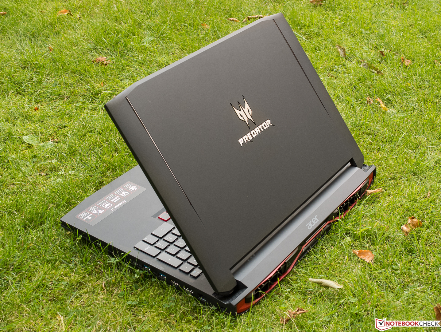 Acer Predator 17 G9-793 Notebook Review - NotebookCheck.net Reviews