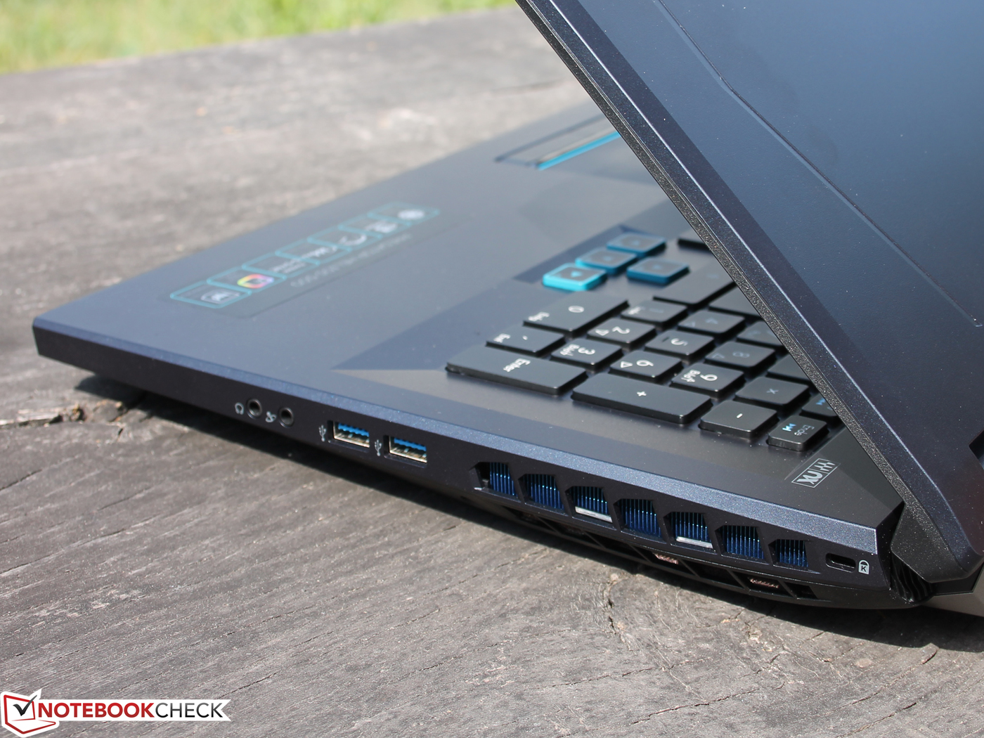 Acer predator helios 500 gtx 1070 deals