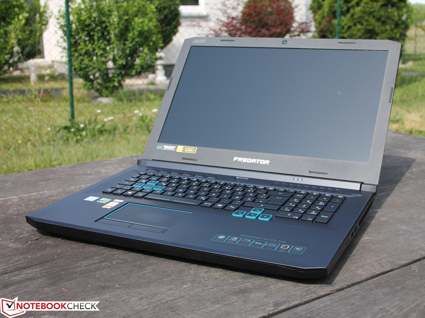  Acer Predator Helios 500  GTX 1070 i7 8750H Laptop 
