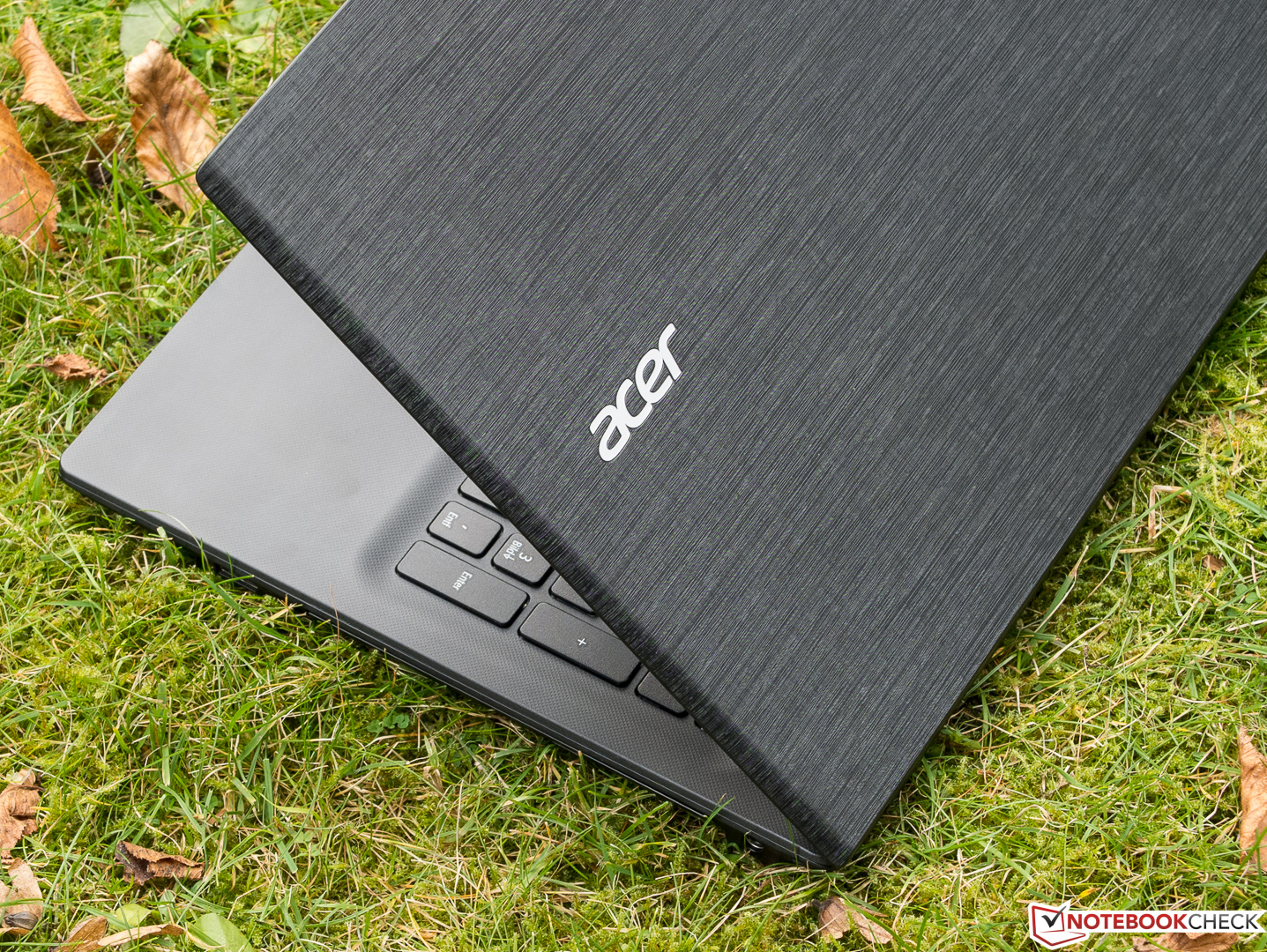 Acer TravelMate P257-M-56AX Notebook Review - NotebookCheck