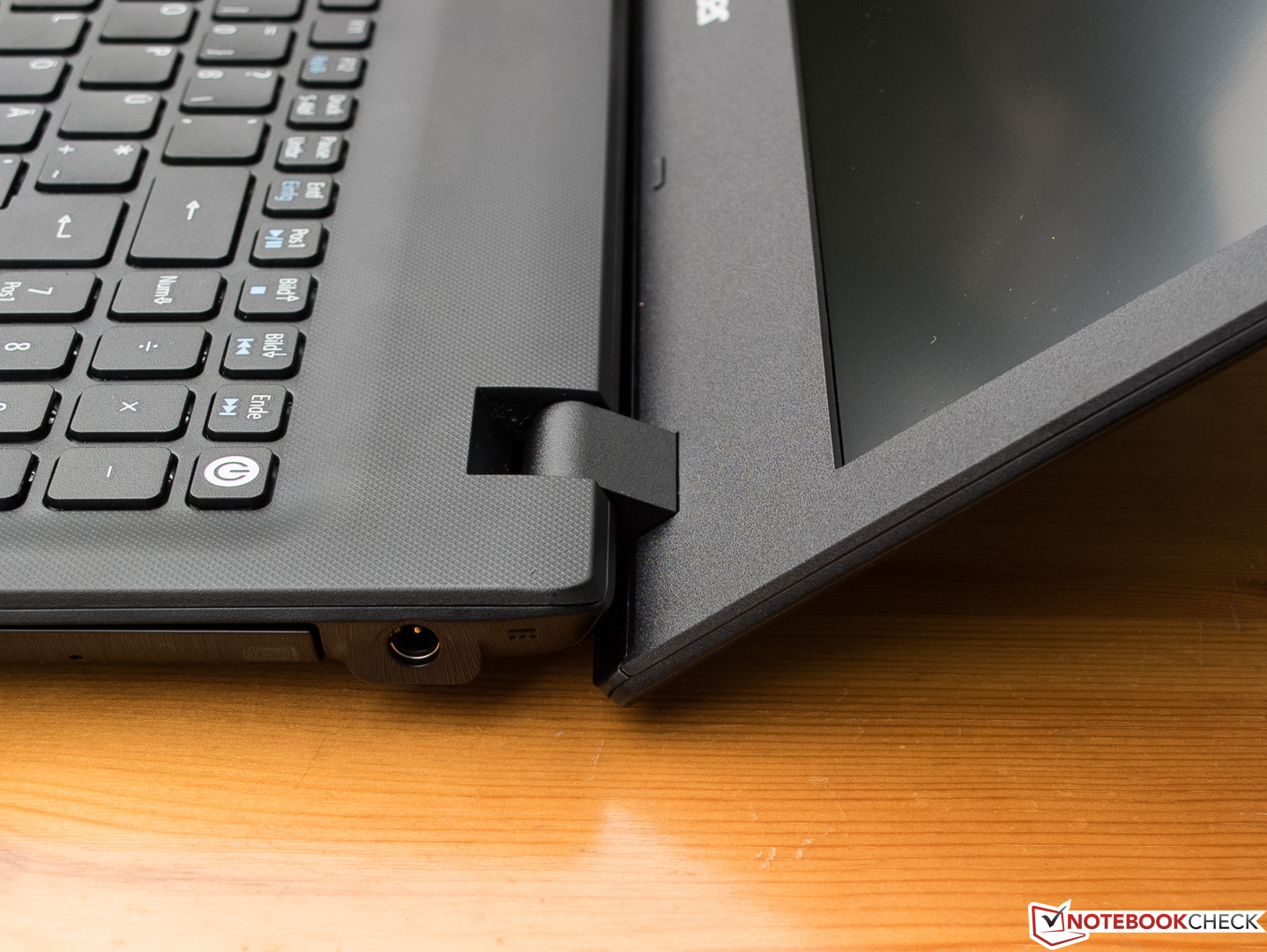 Acer TravelMate P257-M-56AX Notebook Review - NotebookCheck.net Acer TravelMate P257-M-56AX Notebook Review - NotebookCheck.net