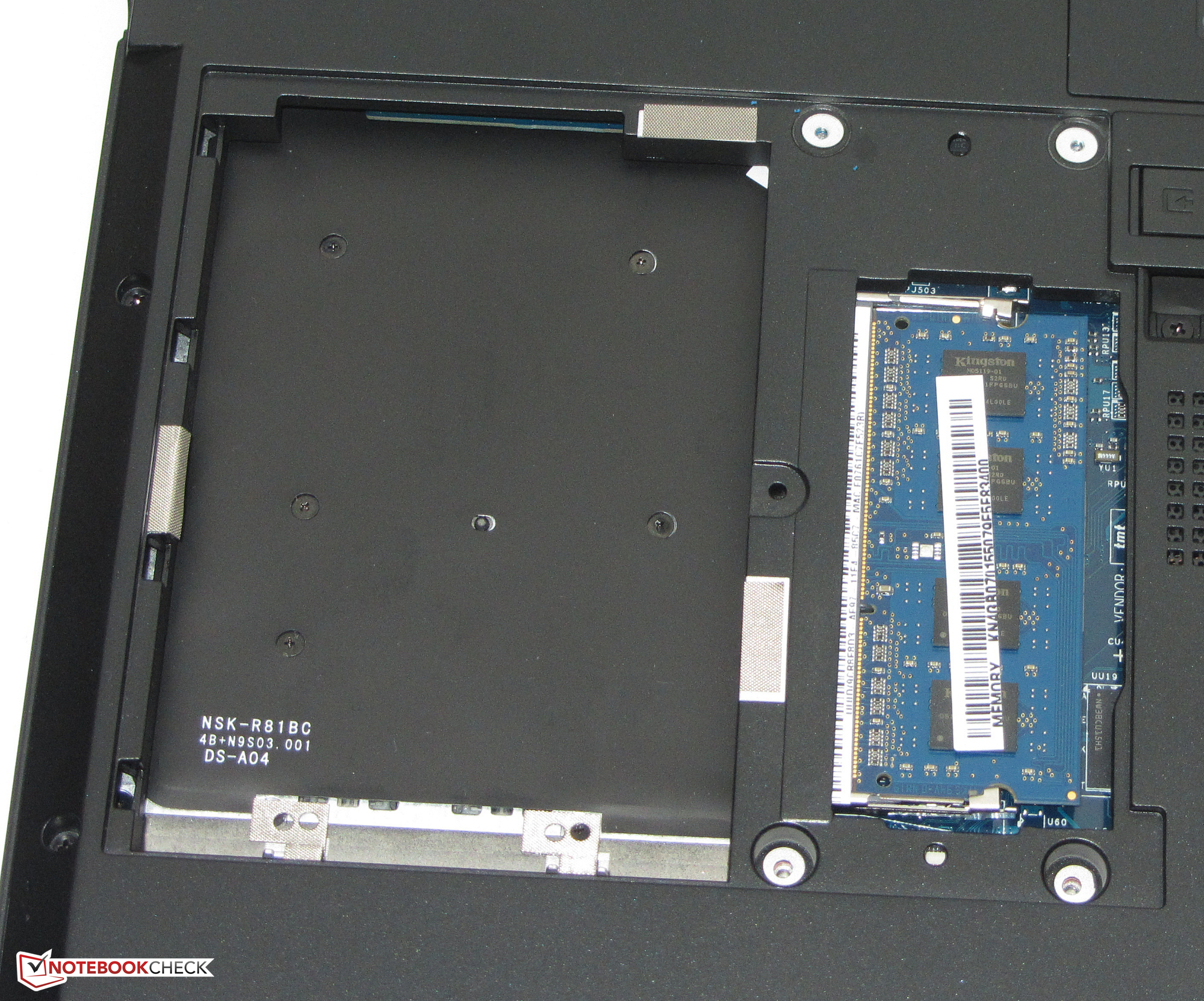 Acer TravelMate P645 Notebook Review - NotebookCheck.net Reviews