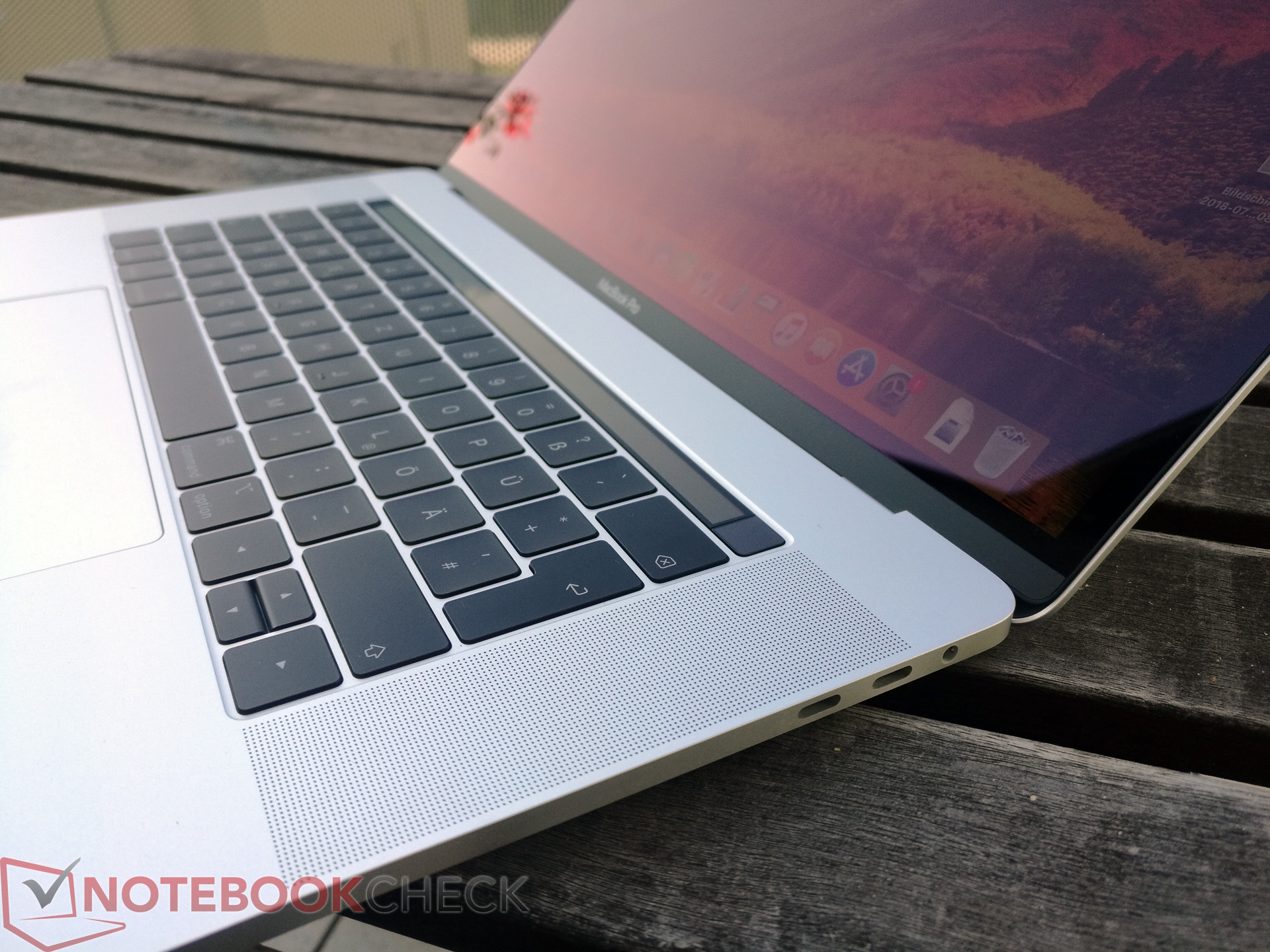 Apple MacBook Pro (15-inch, mid-2018)